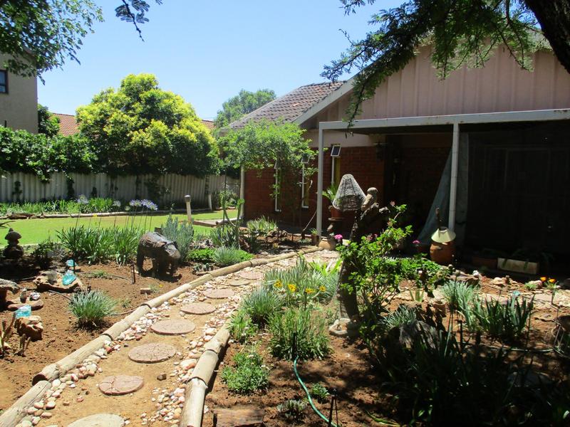 4 Bedroom Property for Sale in Pellissier Free State